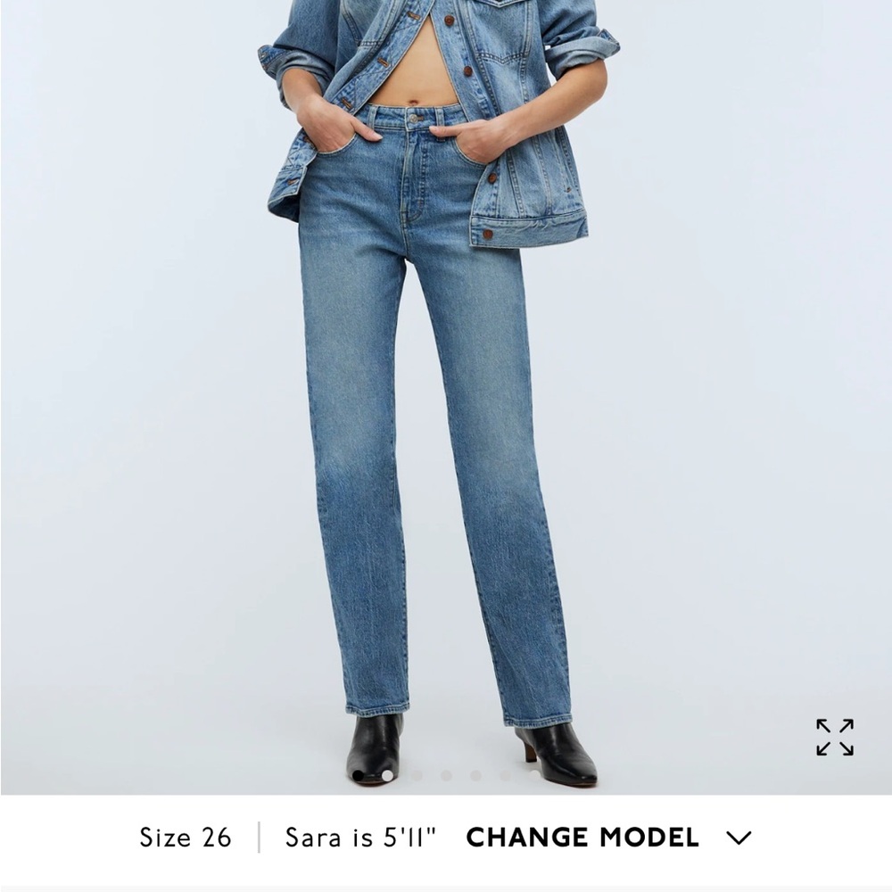 Madewell 90’s Straight Jean in Rondell wash. Size 25. NWT